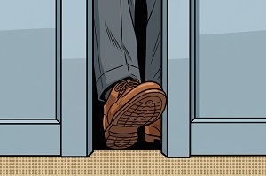 Нога в двери